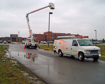 Electrical installation of road and parking lot lighting