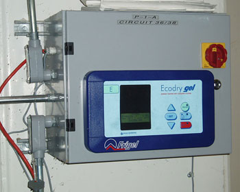 Electrical installation of cooling system for plastic mold injection machines